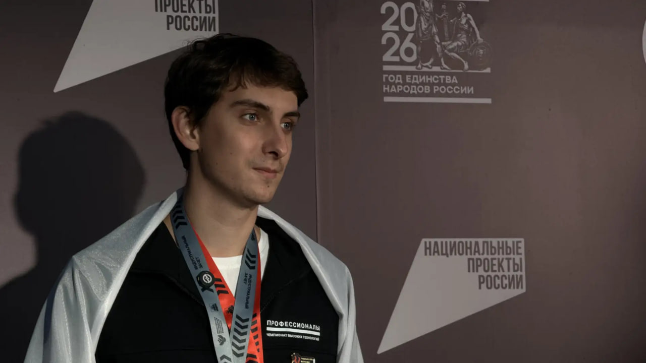 «Настоящий профессионал никогда не перестаёт учиться»: история успеха Александра Захватова
