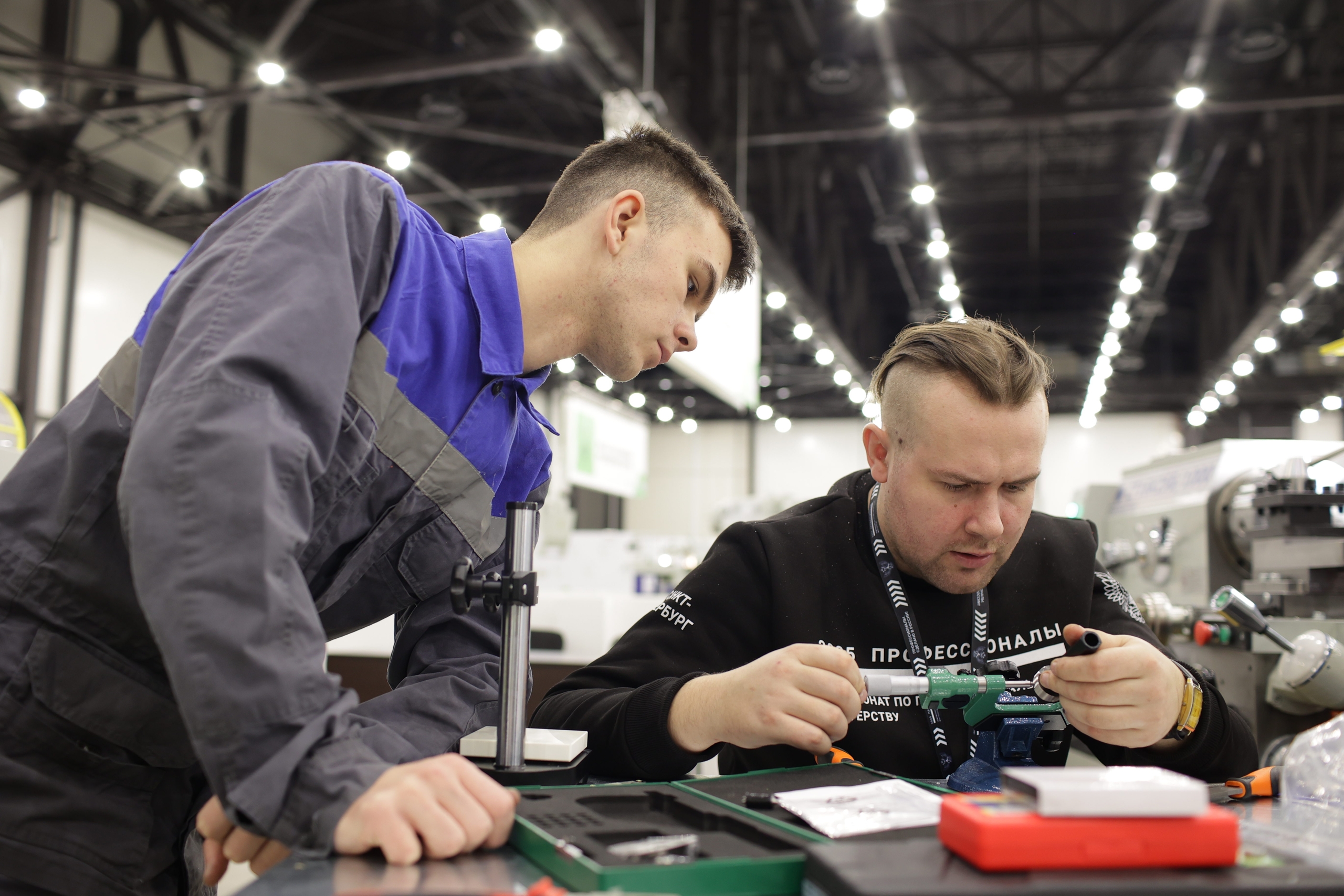 Ярко и профессионально!