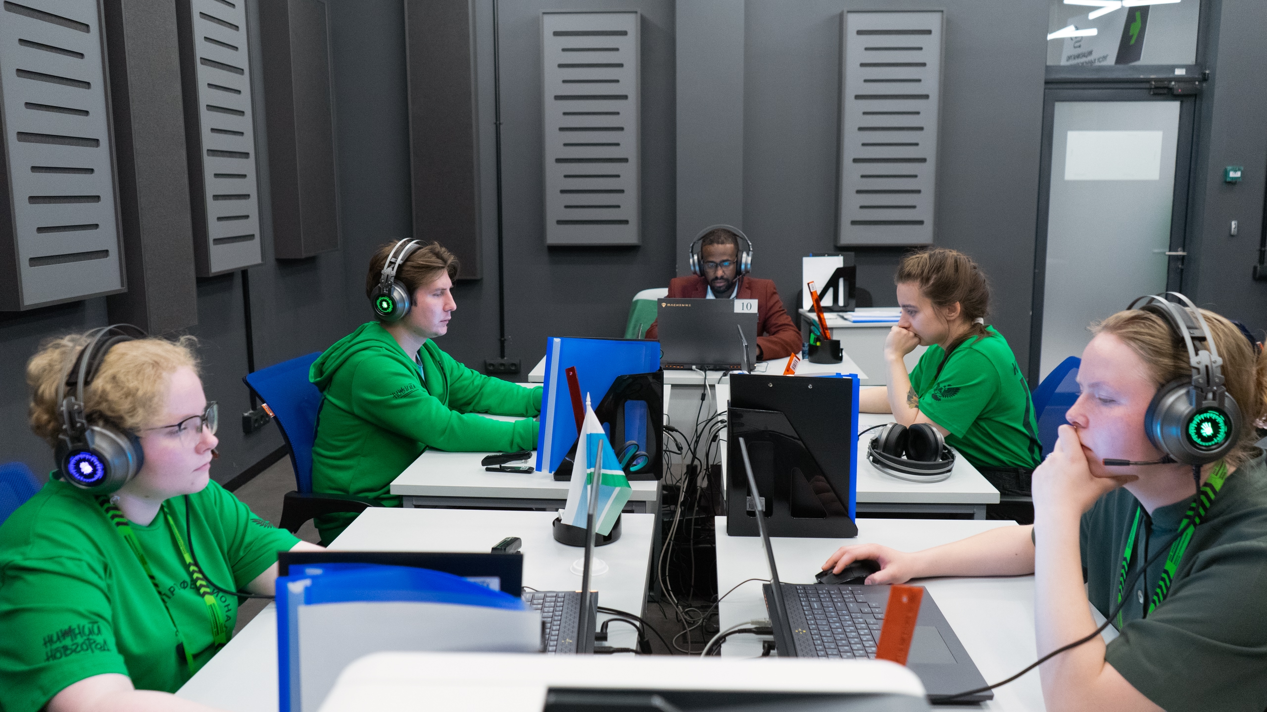 «Давайте осмотрим еще одно примечательное место!»